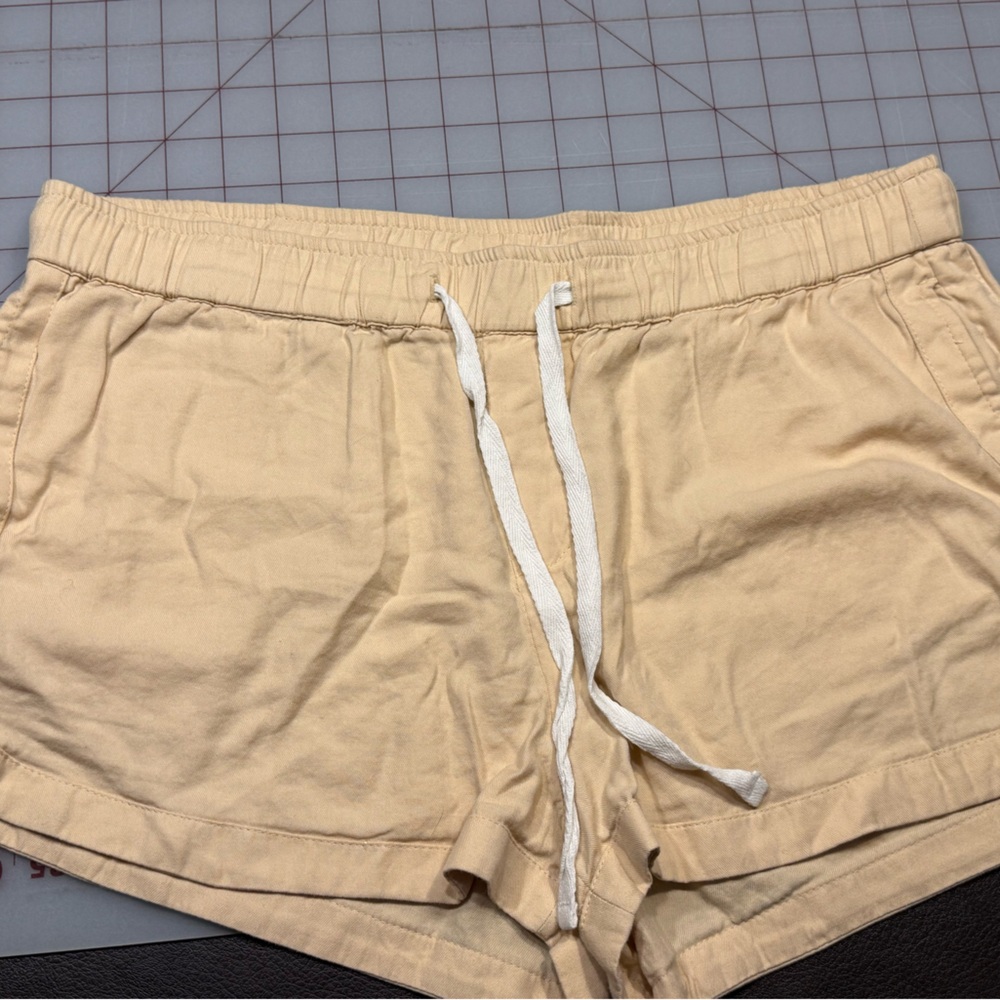 Men's Tan Casual Shorts